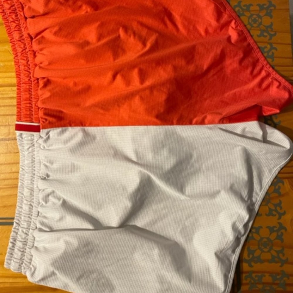 Nantucket Red/White / Xlarge /   relay short Tracksmith